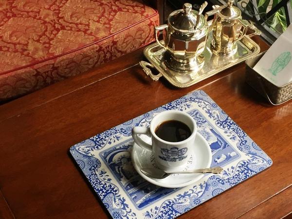 “コーヒータウン” 神戸の歴史が詰まった、地元で愛される喫茶店